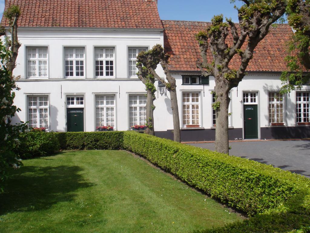 B&B De Grote Plaats Hoogstraten Exterior photo